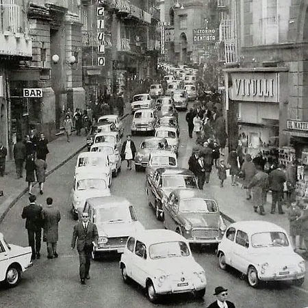 Ponte Di Chiaia * Neapol